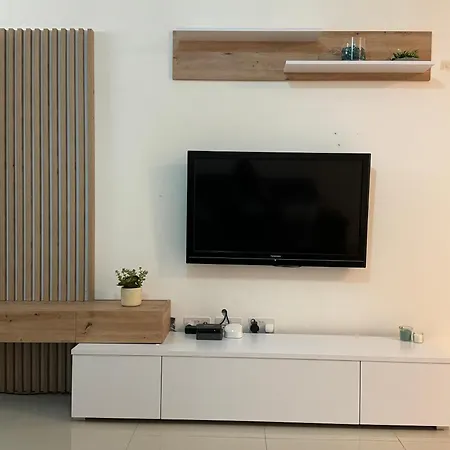 Διαμέρισμα Cosy Maisonette In *